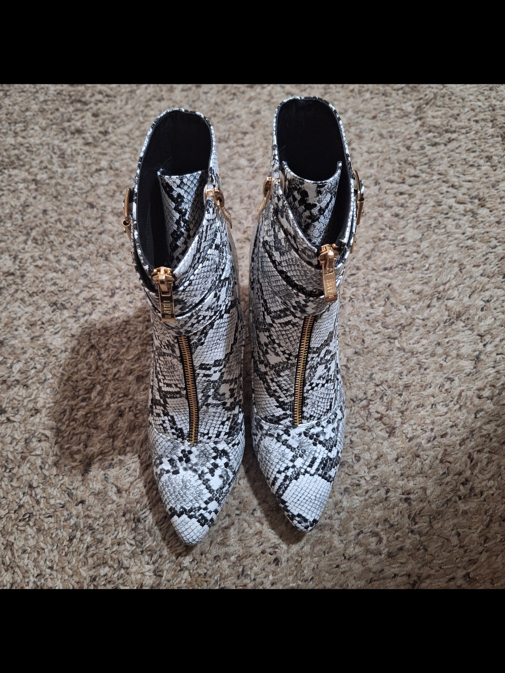 IDIFU Snakeskin Pointed Toe Ankle Boots Gold Hardware Size 8 - Picture 3 of 8